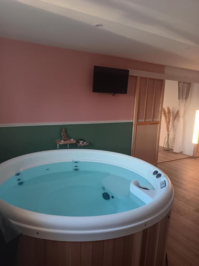 Hotel Gite Et Spa Au Secret Du Bonheur à Pouilly-sur-Serre Extérieur photo